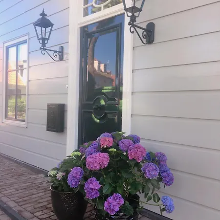 53 Oude Zijds Burgwal *